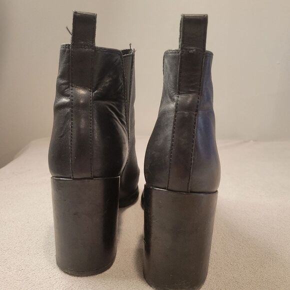 Tony Bianco Bello Point Toe Leather Boots Black Size 7 - Picture 3 of 7